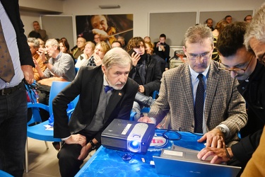 Genova Pegli, auditorium via Cialli - assemblea pubblica sui lav