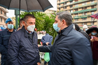 Genova, cerimonia di commemorazione vittime alluvione - targa po
