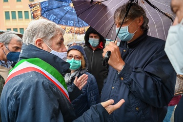 Genova, cerimonia di commemorazione vittime alluvione - targa po