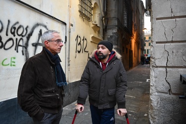 Genova, vico dei Fregoso - questione spazzatura ed ecopunto