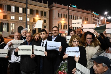 Genova, piazza De Ferrari - flash mob residenti Certosa zona ara