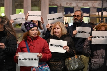 Genova, piazza De Ferrari - flash mob residenti Certosa zona ara