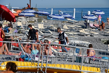 Genova, spiaggia corso Itlia - uomo 84 anni muore annegato