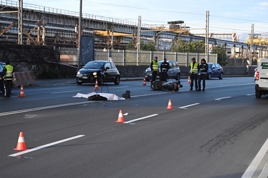 Genova, via Siffredi tra Cornigliano e Sestri Ponente - incident