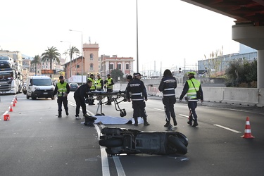 Genova, via Siffredi tra Cornigliano e Sestri Ponente - incident