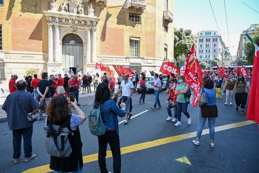 Genova, prefettura - manifestazione lavoratori mense e cassainte