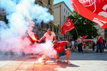 Genova, prefettura - manifestazione lavoratori mense e cassainte