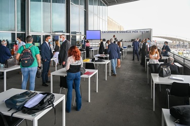 Genova, Fiera padiglione Nouvel - prima udienza all'aperto post 