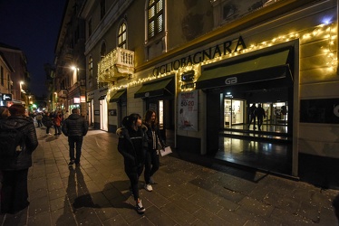 protesta negozi luci spente sestri 18022020-1962