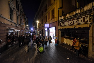 protesta negozi luci spente sestri 18022020-2090