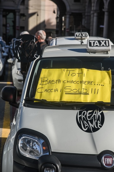 protesta_taxi_Regione_04112020-8710.jpg