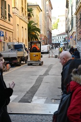 Genova, via San Vincenzo - scavi in corso per posa cavi fibra