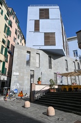 Genova, piazza delle erbe - la scuola baliano garaventa