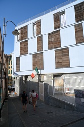 Genova, piazza delle erbe - la scuola baliano garaventa