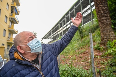 Genova, Rivarolo, Via Cambiaso - rimosse barriere anti rumore au