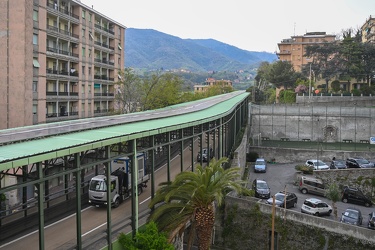 Genova, Rivarolo, Via Cambiaso - rimosse barriere anti rumore au