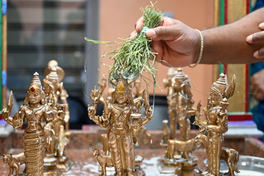 Genova, Corso Gastaldi - apertura centro culto induista