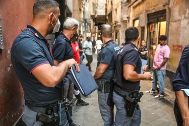 controlli polizia centro storico 21092021-17