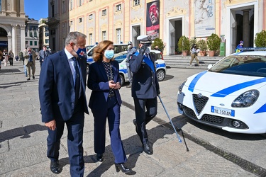 Genova, piazza De Ferrari - festa della polizia locale