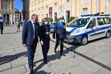 Genova, piazza De Ferrari - festa della polizia locale