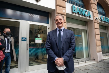 Genova, piazza Banchi - rinnovata sede filiale smart Carige