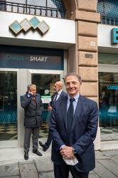Genova, piazza Banchi - rinnovata sede filiale smart Carige