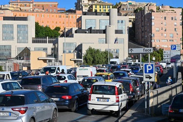 Genova, cantiere demolizioni fiera waterfront di levante - fuga 