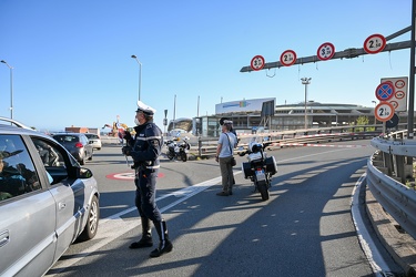 Genova, cantiere demolizioni fiera waterfront di levante - fuga 