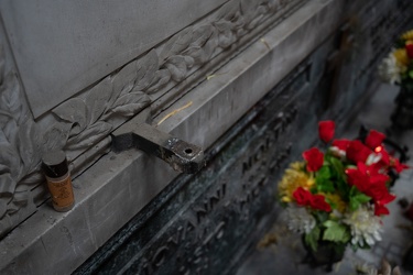 Genova, cimitero Staglieno - si moltiplicano i furti di ornament