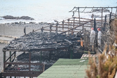 incendio bagni Capo Marina 22102021-12