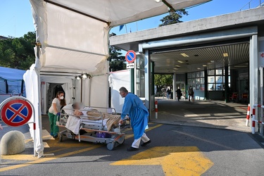 Genova, pronto soccorso San Martino - incendio