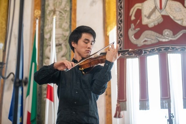 Genova, palazzo Tursi - violinista vincitore premio Paganini 201