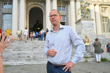 Genova, piazza Matteotti - presidio manifestazione Italiexit