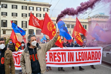 Genova, centro, manifestazione lavoratori Leonardo contro cessio