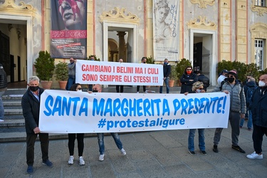 Genova, manifestazione categorie ristoratori e altre contro misu