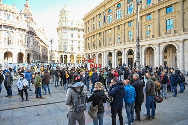 Genova, manifestazione categorie ristoratori e altre contro misu