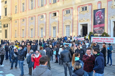 Genova, manifestazione categorie ristoratori e altre contro misu