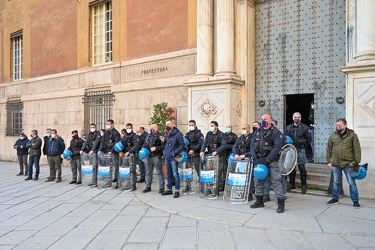 Genova, manifestazione categorie ristoratori e altre contro misu