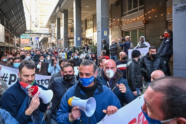 Genova, manifestazione categorie ristoratori e altre contro misu