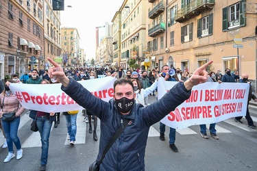 Genova, manifestazione categorie ristoratori e altre contro misu