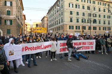 Genova, manifestazione categorie ristoratori e altre contro misu