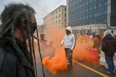 Genova, varco Etiopia su Lungomare Canepa - protesta dei portual