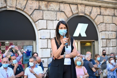 Genova, prefettura - manifestazione contro concessione autostrad