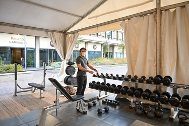 Genova, piazza Piccapietra - palestra all'aperto sotto struttura