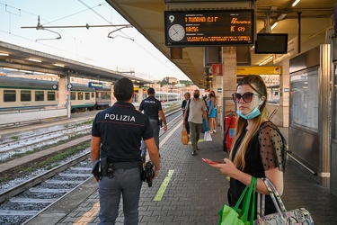 Genova, stazione Brignole - controlli polizia ferroviaria polfer