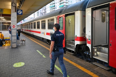 Genova, stazione Brignole - controlli polizia ferroviaria polfer