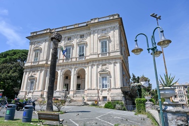 Genova, facolta ingegneria con ponteggi perenni