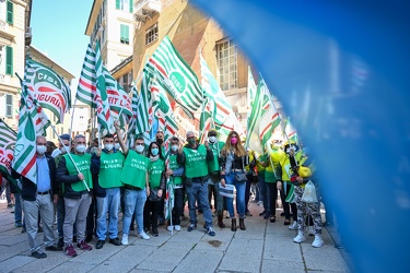 Genova, largo Lanfranco - manifestazione presidio sindacati dava