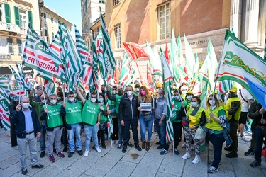 Genova, largo Lanfranco - manifestazione presidio sindacati dava