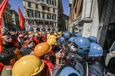 protesta lavoratori ex Ilva Prefettura 25062021-1208